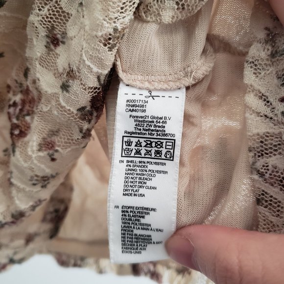 Forever 21 Lace Mini Dress - Picture 5 of 6